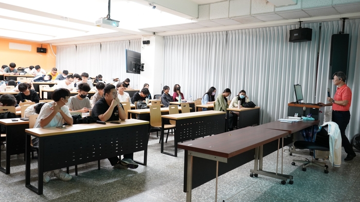 國語文能力表達課程講座-高齡障礙體驗(另開新視窗/jpg檔)圖片