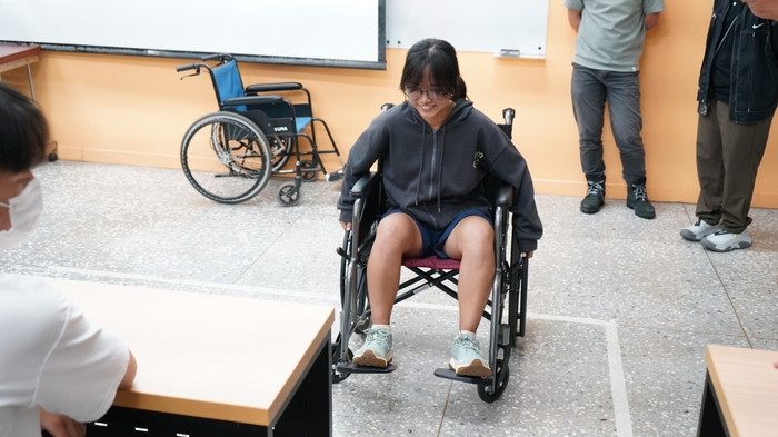 國語文能力表達課程講座-高齡障礙體驗(另開新視窗/jpg檔)圖片